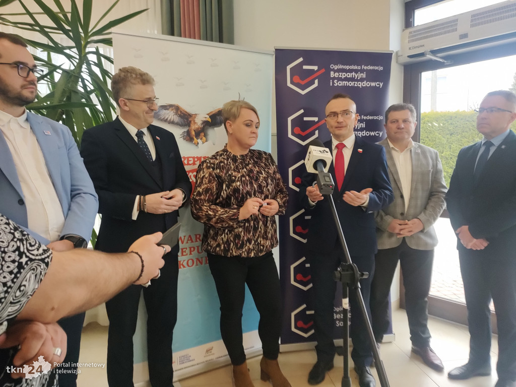 Marek Woch w Końskich. Spotkanie z mieszkańcami i zawiązanie struktur Bezpartyjnych i Samorządowców