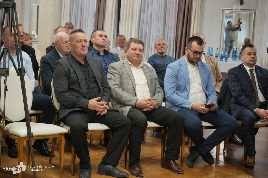 Marek Woch w Końskich. Spotkanie z mieszkańcami i zawiązanie struktur Bezpartyjnych i Samorządowców