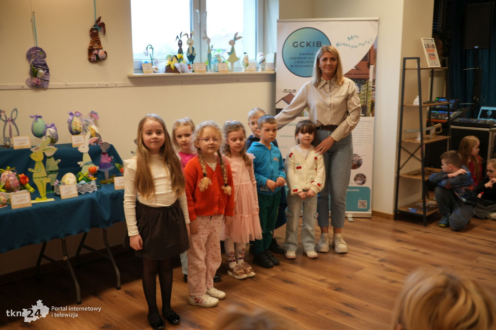 Świąteczna wystawa łączyła pokolenia w Gowarczowie
