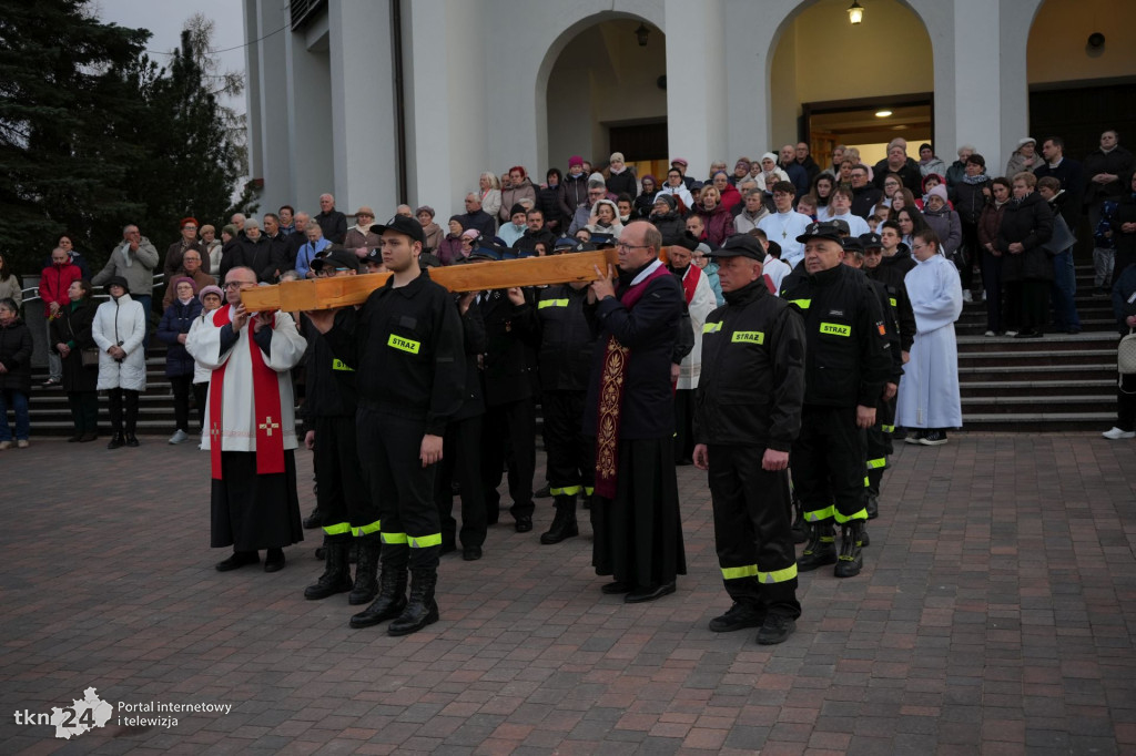 Wierni maszerowali ulicami Końskich