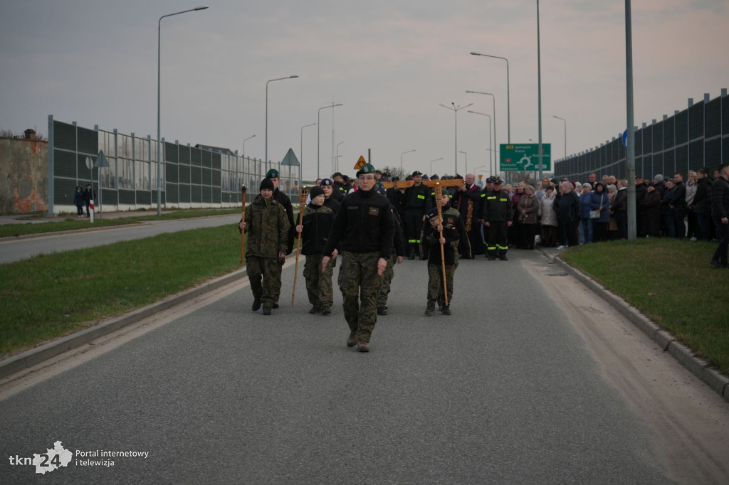 Wierni maszerowali ulicami Końskich