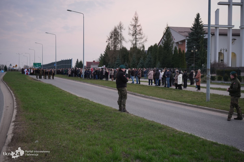 Wierni maszerowali ulicami Końskich