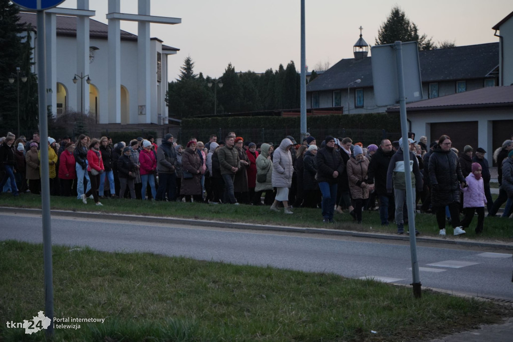 Wierni maszerowali ulicami Końskich