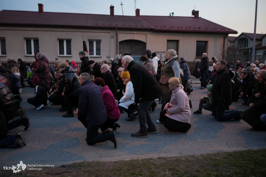 Wierni maszerowali ulicami Końskich