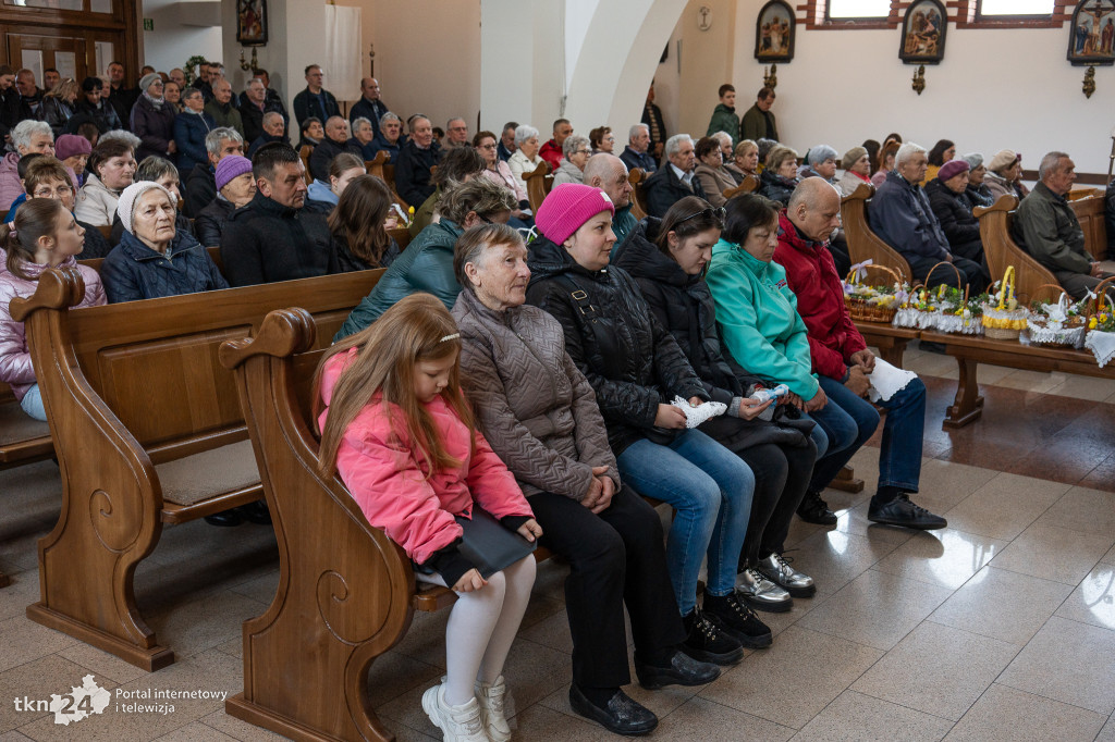 Wielka Sobota: Święcenie pokarmów w Modliszewicach