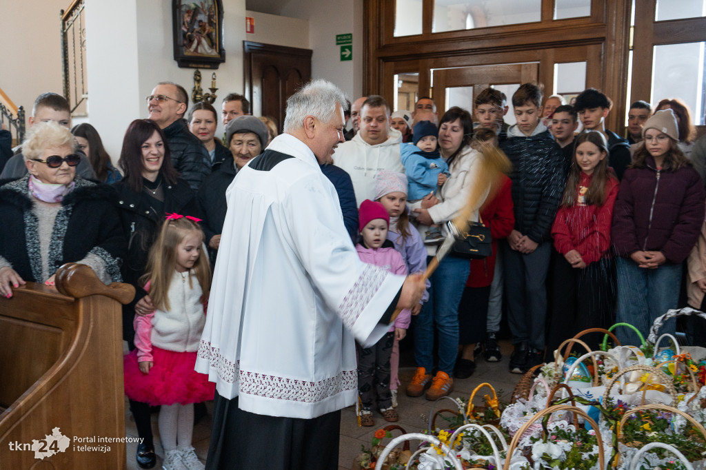 Wielka Sobota: Święcenie pokarmów w Modliszewicach