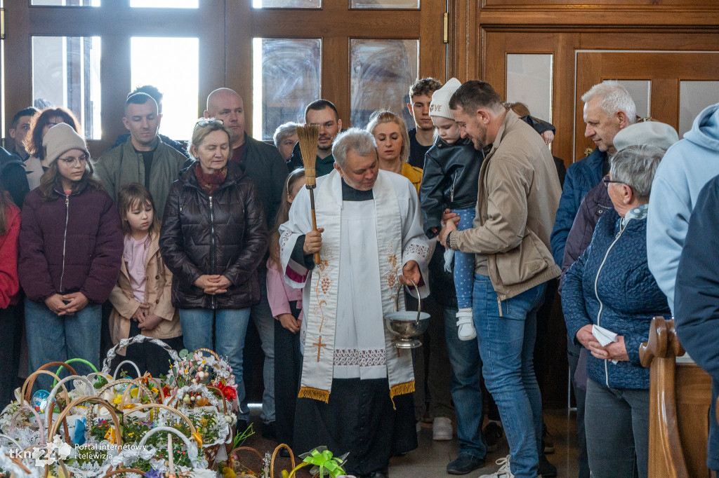 Wielka Sobota: Święcenie pokarmów w Modliszewicach