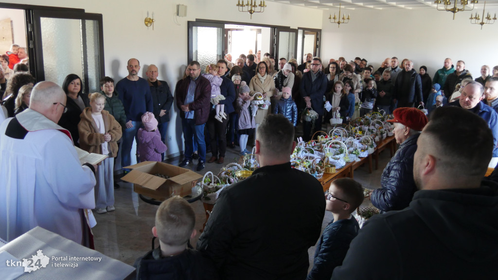 Wielka Sobota i czuwanie przy Grobie Pańskim w parafii MBNP w Końskich