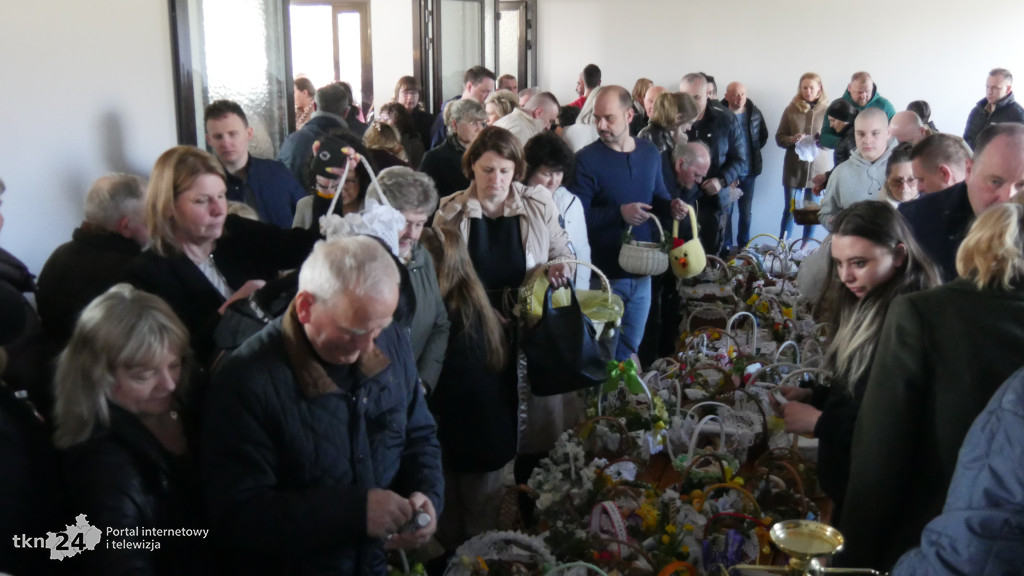 Wielka Sobota i czuwanie przy Grobie Pańskim w parafii MBNP w Końskich