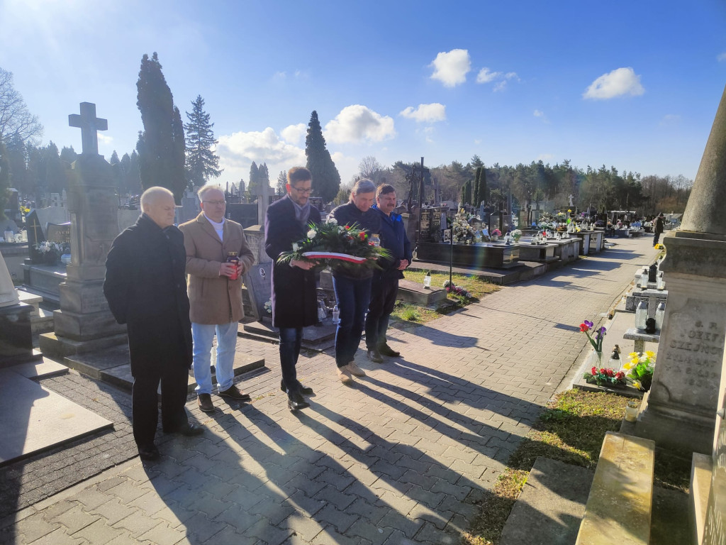 Przedstawiciele PiS upamiętnili rocznicę smoleńską