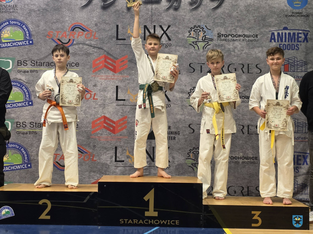 Nasi karatecy wrócili z medalami z Bushido CUP