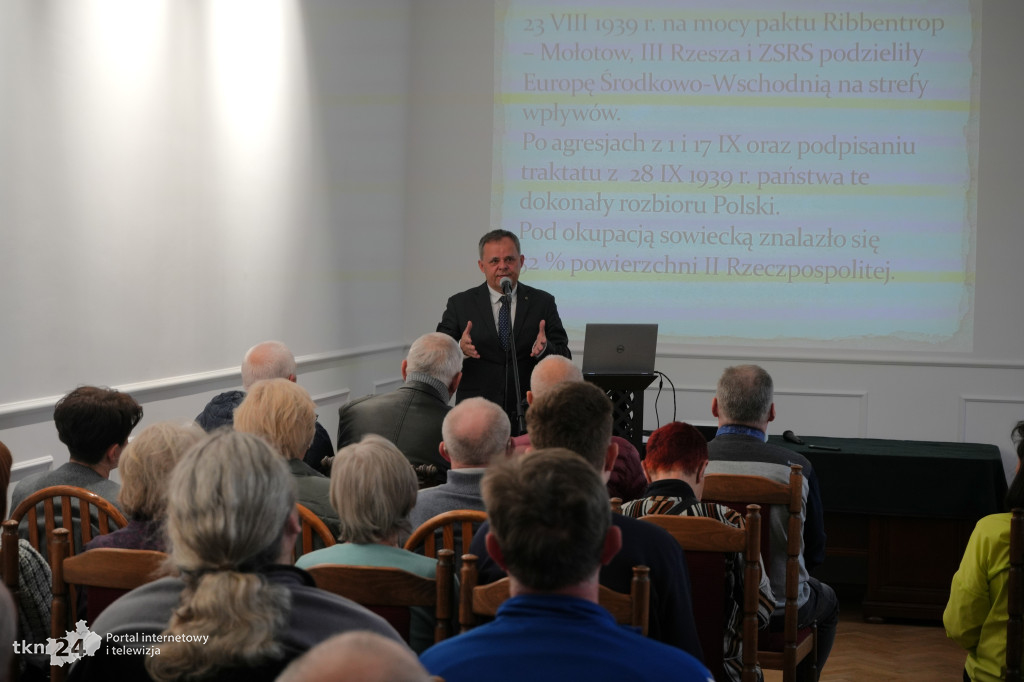 Katyń tematem spotkania w Końskich
