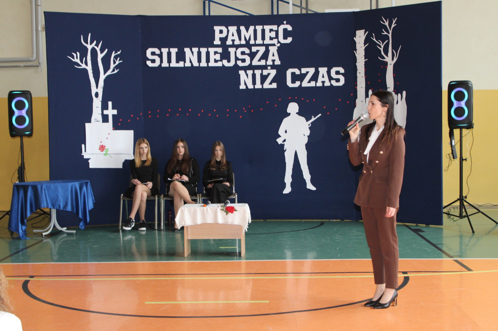 Uczniowie z Królewca uczcili pamięć pomordowanych