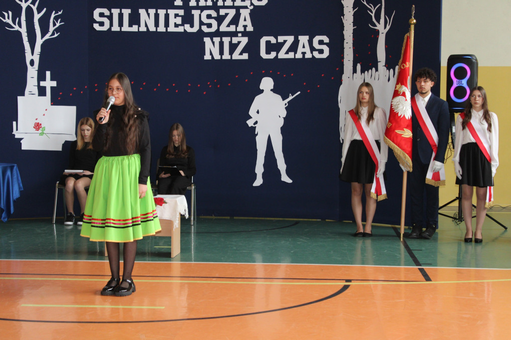 Uczniowie z Królewca uczcili pamięć pomordowanych
