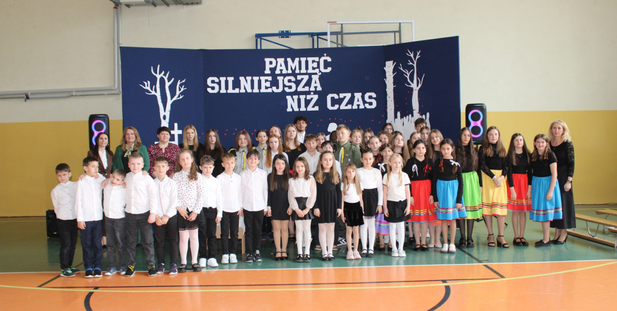 Uczniowie z Królewca uczcili pamięć pomordowanych