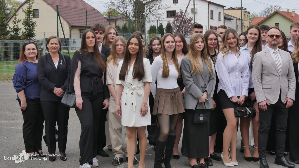 Pożegnanie absolwentów w I LO w Końskich