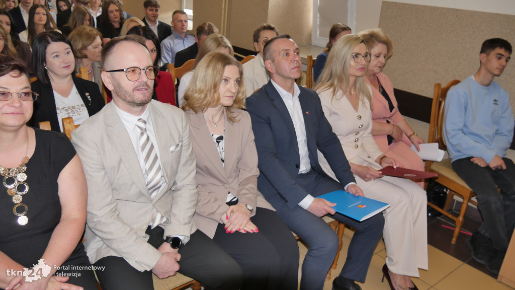 Pożegnanie absolwentów w I LO w Końskich