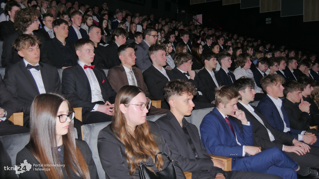 II LO w Końskich pożegnało swoich absolwentów