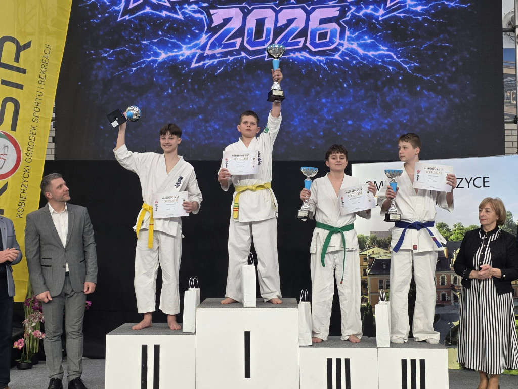 Konecki Klub Karate drugi drużynowo na Kobierzyce Cup 2026. Grad medali