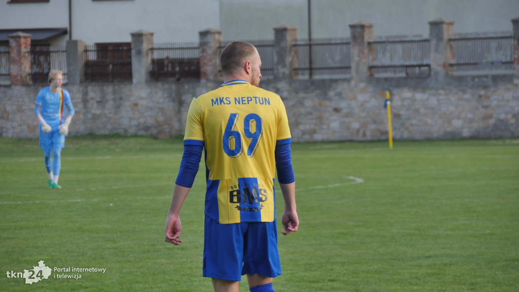 Neptun Końskie ogrywa Koronę III Kielce 3:1