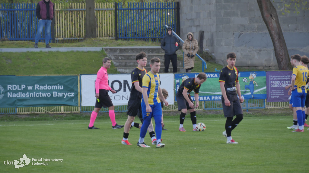 Neptun Końskie ogrywa Koronę III Kielce 3:1