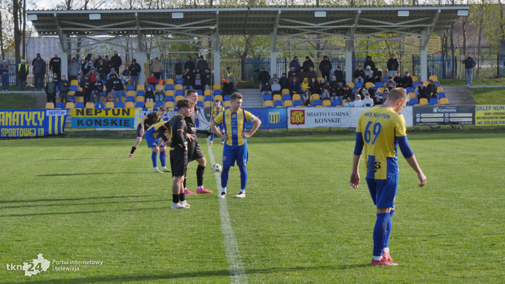 Neptun Końskie ogrywa Koronę III Kielce 3:1