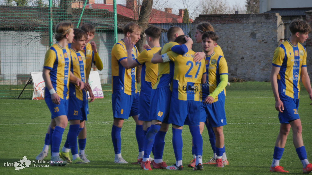 Neptun Końskie ogrywa Koronę III Kielce 3:1