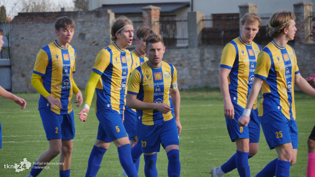 Neptun Końskie ogrywa Koronę III Kielce 3:1