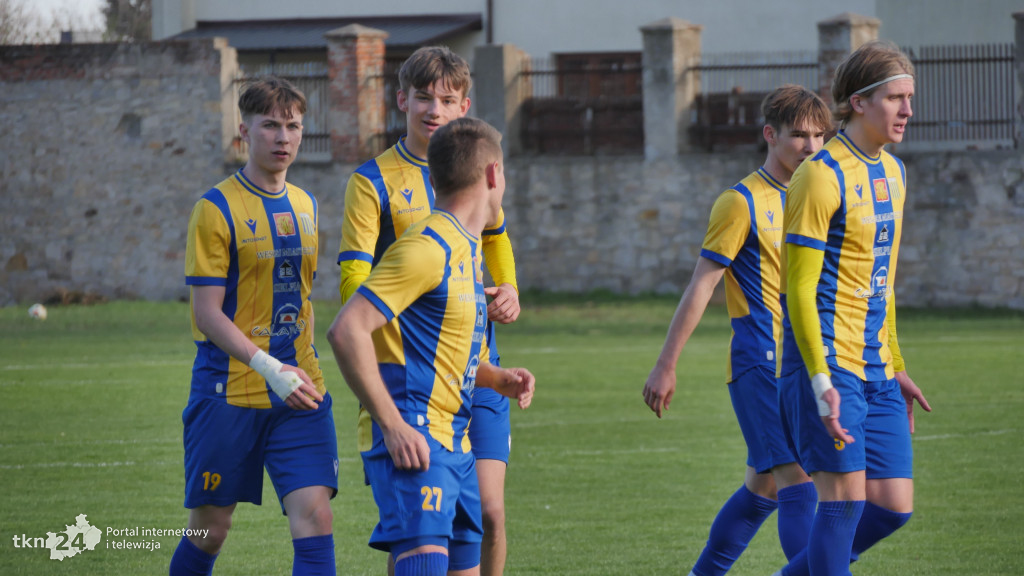 Neptun Końskie ogrywa Koronę III Kielce 3:1