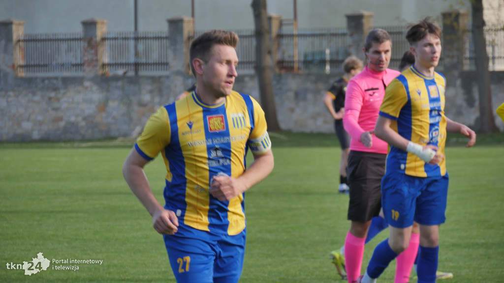 Neptun Końskie ogrywa Koronę III Kielce 3:1