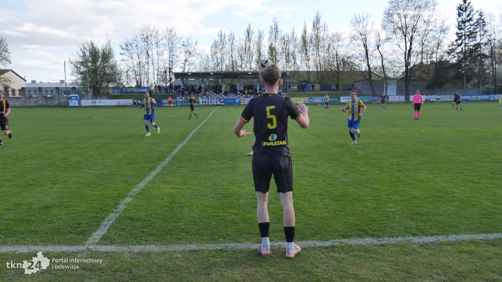 Neptun Końskie ogrywa Koronę III Kielce 3:1
