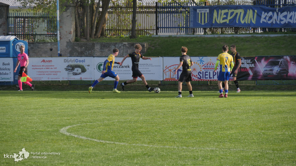 Neptun Końskie ogrywa Koronę III Kielce 3:1