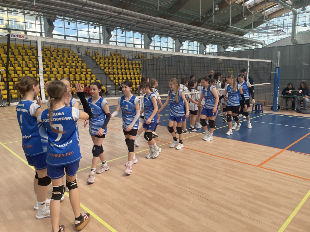 Dziebałtów w finale wojewódzkim w minisiatkówce