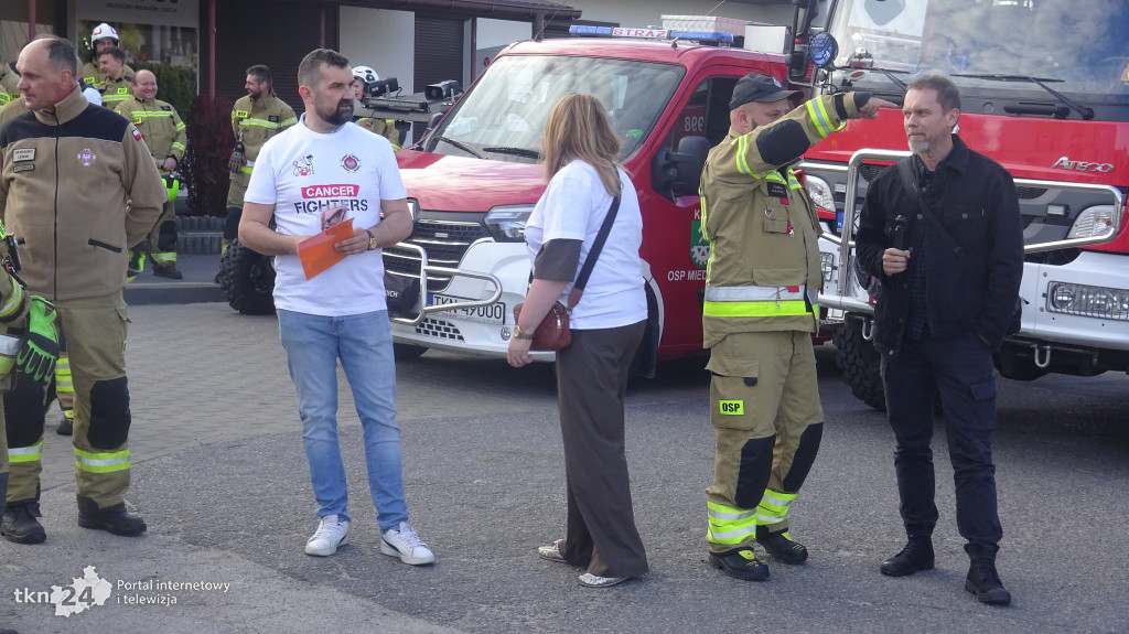 Smyków dla Cancer Fighters. Golenie głów i zbiórka kasy