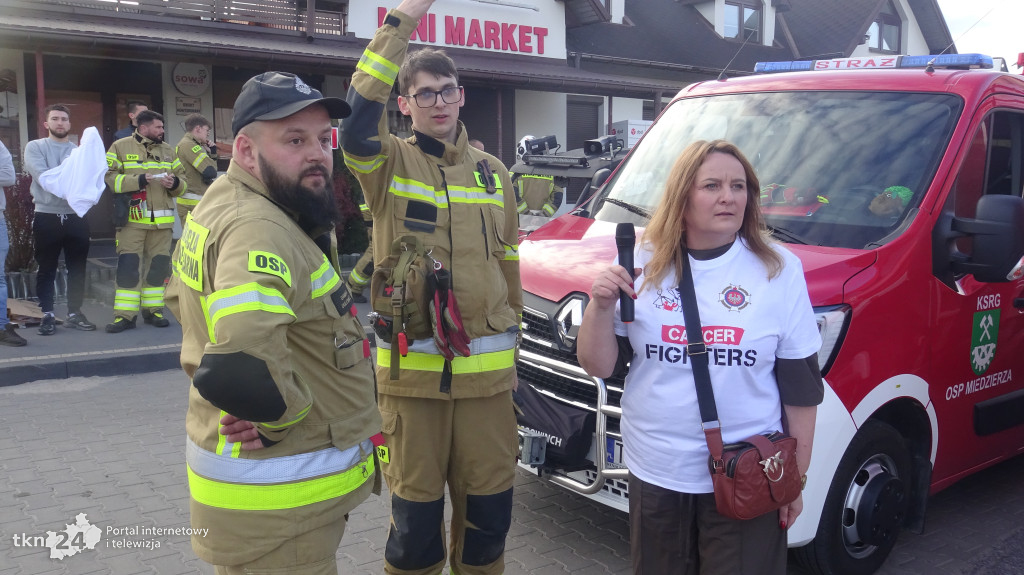 Smyków dla Cancer Fighters. Golenie głów i zbiórka kasy
