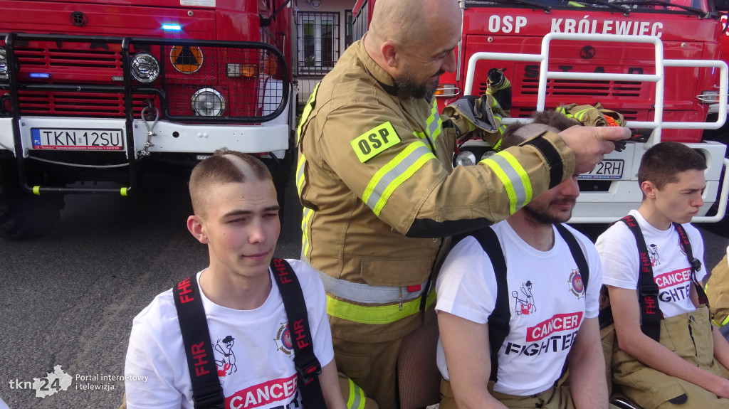 Smyków dla Cancer Fighters. Golenie głów i zbiórka kasy
