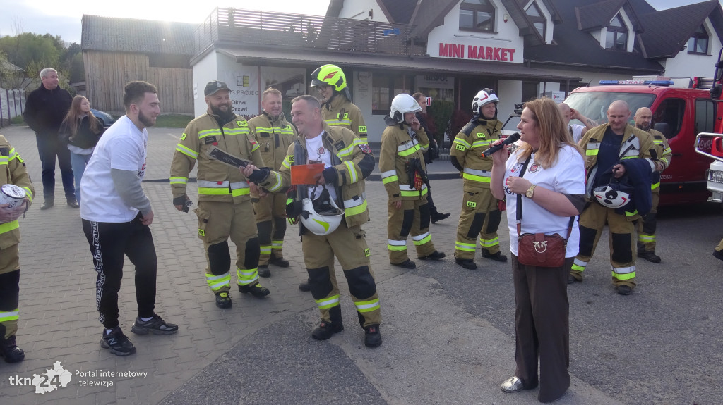Smyków dla Cancer Fighters. Golenie głów i zbiórka kasy