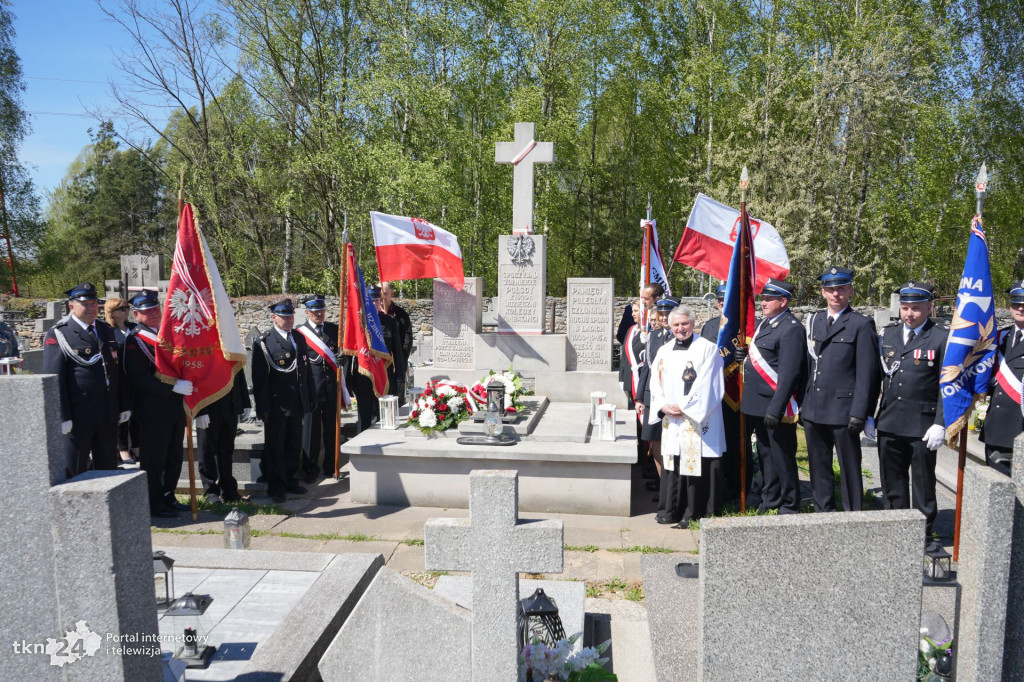 Uroczystości 3-majowe w Gowarczowie