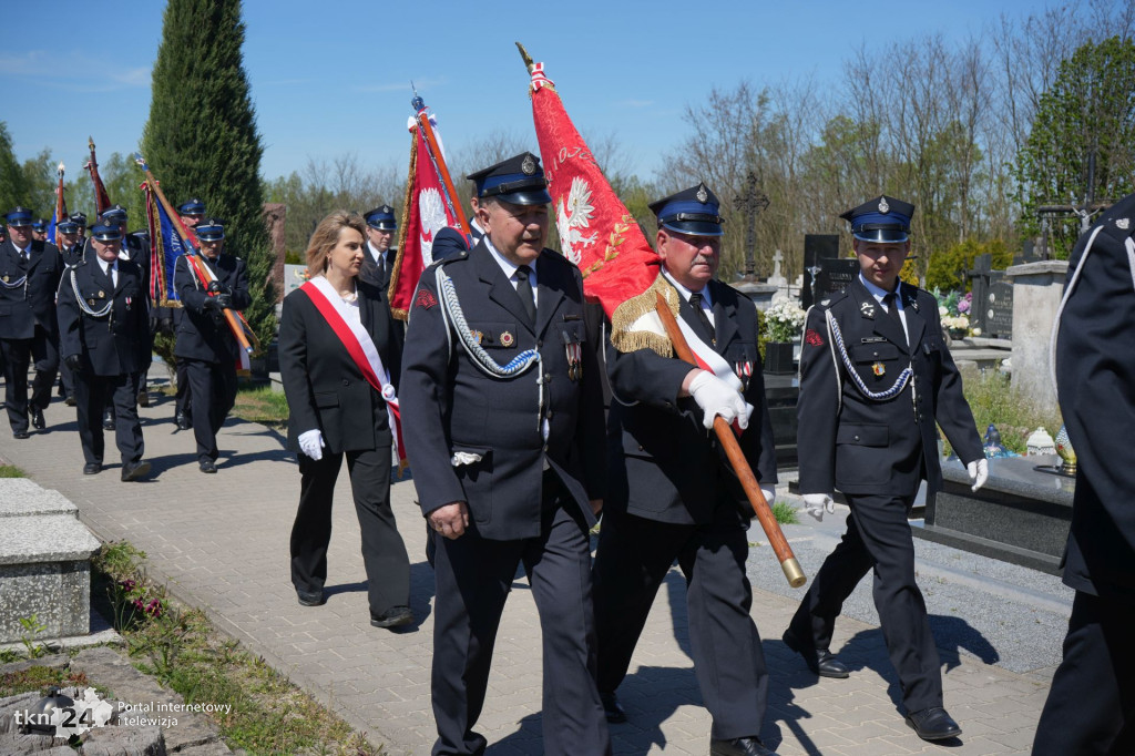 Uroczystości 3-majowe w Gowarczowie