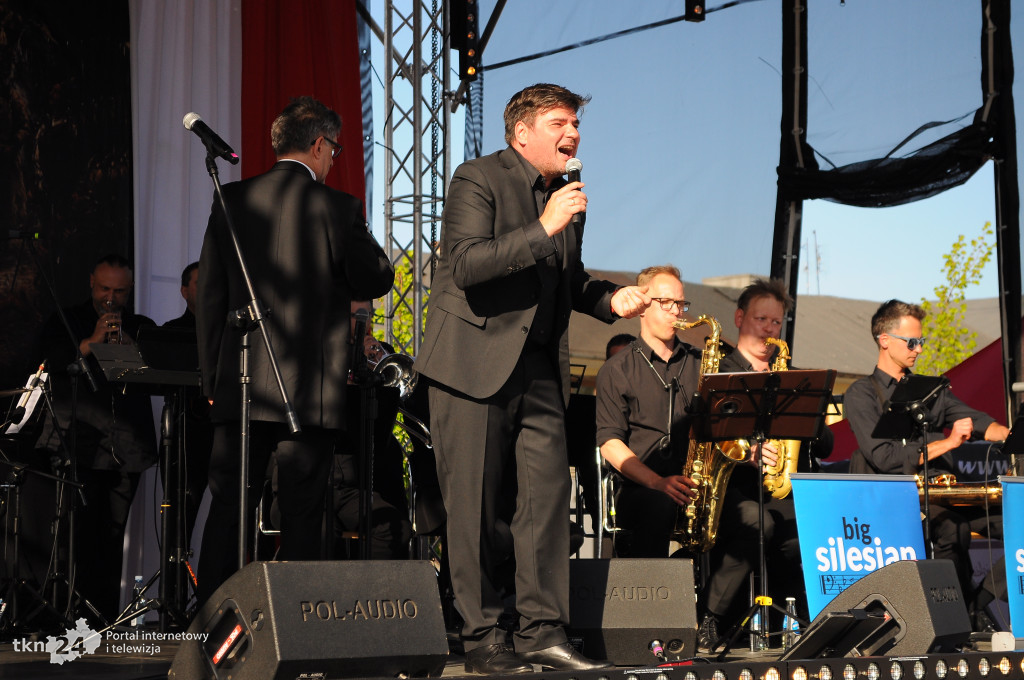 Koncert 3 Maja w Końskich. Jamróz, Listwan i Big Silesian Band na scenie