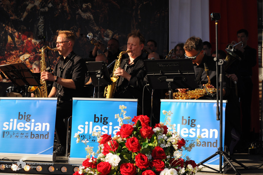 Koncert 3 Maja w Końskich. Jamróz, Listwan i Big Silesian Band na scenie