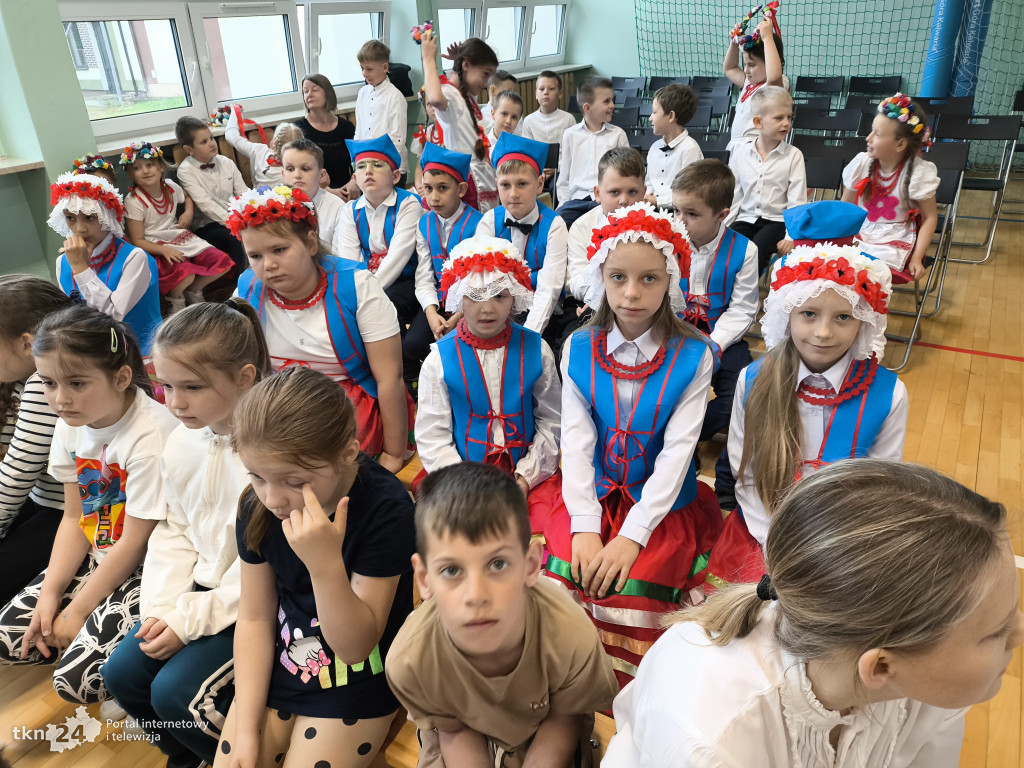 Piosenki patriotyczne w Fałkowie