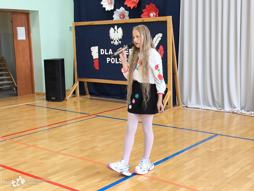 Piosenki patriotyczne w Fałkowie