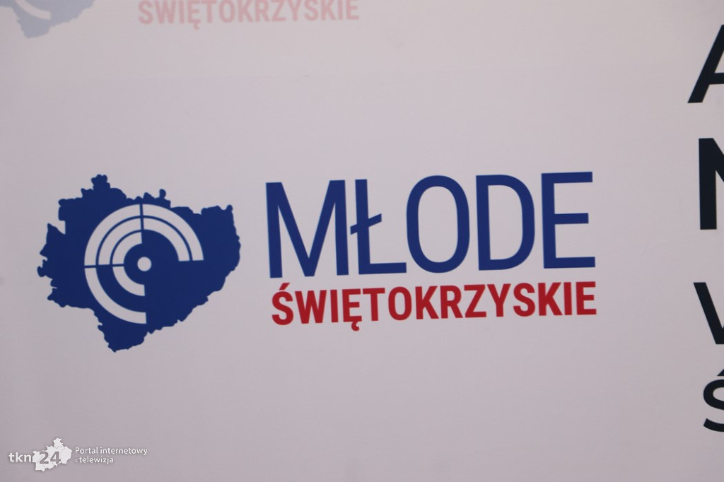 Granty dla młodzieży z powiatowych szkół średnich