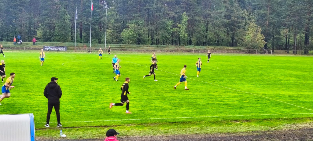 Orlicz Suchedniów - Neptun Końskie 1:3