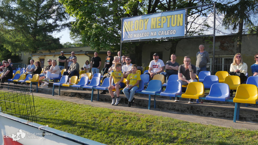 MKS Neptun Końskie - Arka Pawłów 1:1