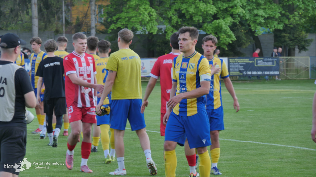 MKS Neptun Końskie - Arka Pawłów 1:1