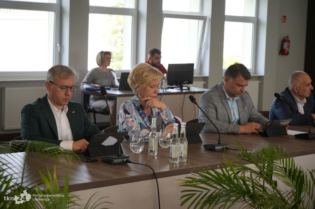 Likwidacja bursy ważnym tematem sesji w powiecie