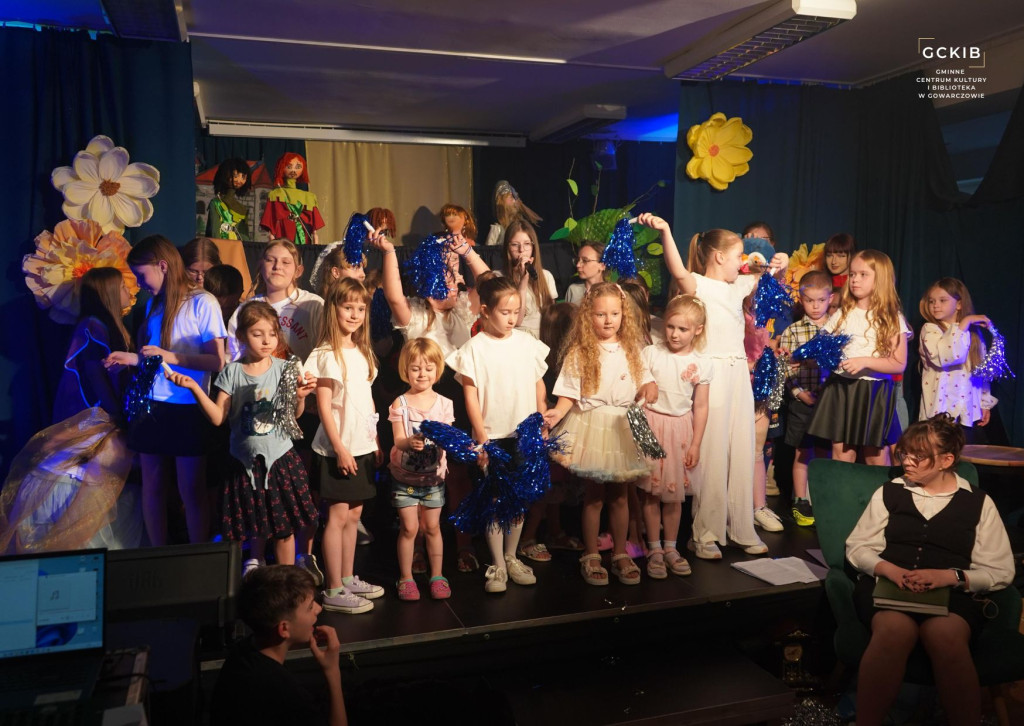 Artystyczne świętowanie Dnia Matki w Gowarczowie