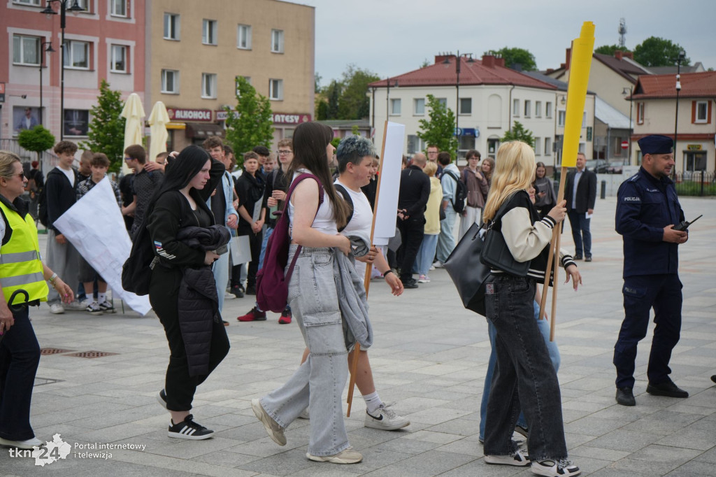 Setki osób przeszły w Marszu Przeciwko Hejtowi